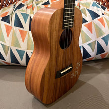 Load image into Gallery viewer, Kanile&#39;a HNS-T Natural Tenor Ukulele #0125-28860
