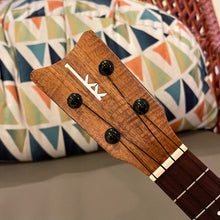 Load image into Gallery viewer, Kamaka HF-2 Concert Ukulele #250034
