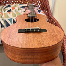 Load image into Gallery viewer, KoAloha KTM-10 Tenor Ukulele #2502121
