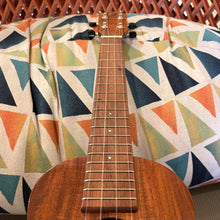 Load image into Gallery viewer, Ana&#39;ole ACL Concert Longneck Ukulele #27250125
