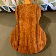 Load image into Gallery viewer, KoAloha KCM-00 Concert Ukulele #2503061
