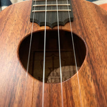 Load image into Gallery viewer, KoAloha KSM-10 Soprano Ukulele #2503141
