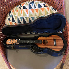 Load image into Gallery viewer, KoAloha KTM-10 Tenor Ukulele #2503211
