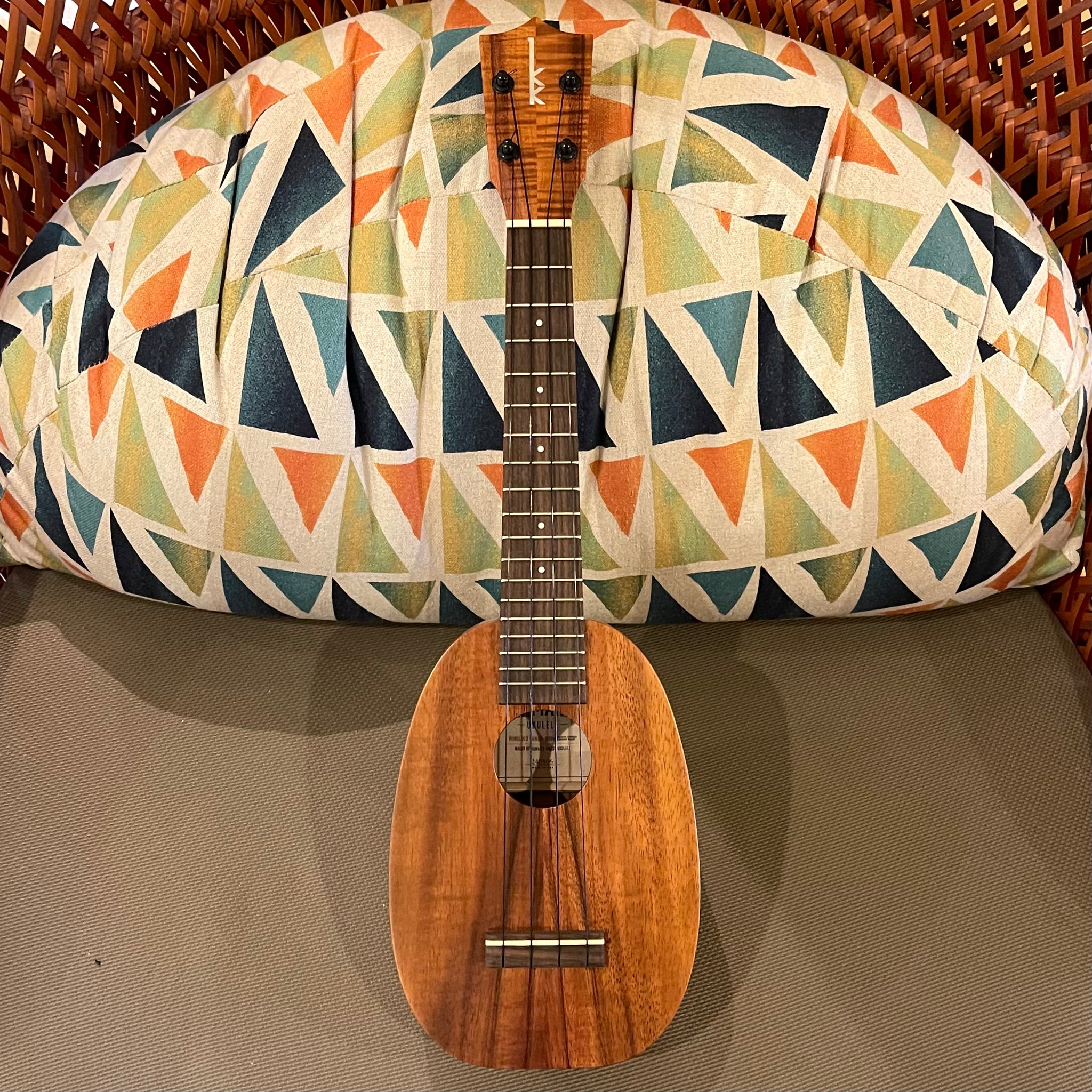 Rhapsody in Blue Sparkle Concert Ukulele – Kala Brand Music Co.™