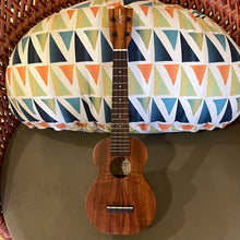 Load image into Gallery viewer, Kamaka HF-1L Soprano Long Neck Ukulele #240975
