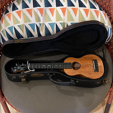 Load image into Gallery viewer, KoAloha KSM-02 Soprano Long Neck Ukulele #2504251
