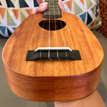 Load image into Gallery viewer, KoAloha KSM-11 Soprano Pineapple Ukulele #2504282
