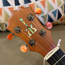 Load image into Gallery viewer, KoAloha KSM-11 Soprano Pineapple Ukulele #2504282
