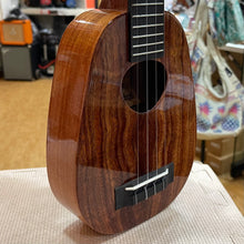 Load image into Gallery viewer, KoAloha KSM-03 Soprano Pineapple Longneck Ukulele #2504281
