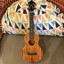 Load image into Gallery viewer, KoAloha KCM-00 Concert Ukulele #2502061
