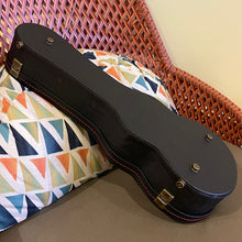 Load image into Gallery viewer, KoAloha KCM-00 Concert Ukulele #2502061
