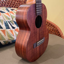 Load image into Gallery viewer, Kamaka HF-3 Tenor Ukulele #240768
