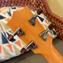 Load image into Gallery viewer, Kamaka HF-3 Tenor Ukulele #240768
