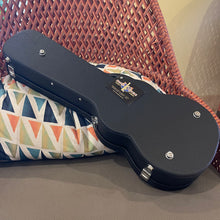 Load image into Gallery viewer, Kamaka HF-3 Tenor Ukulele #240768
