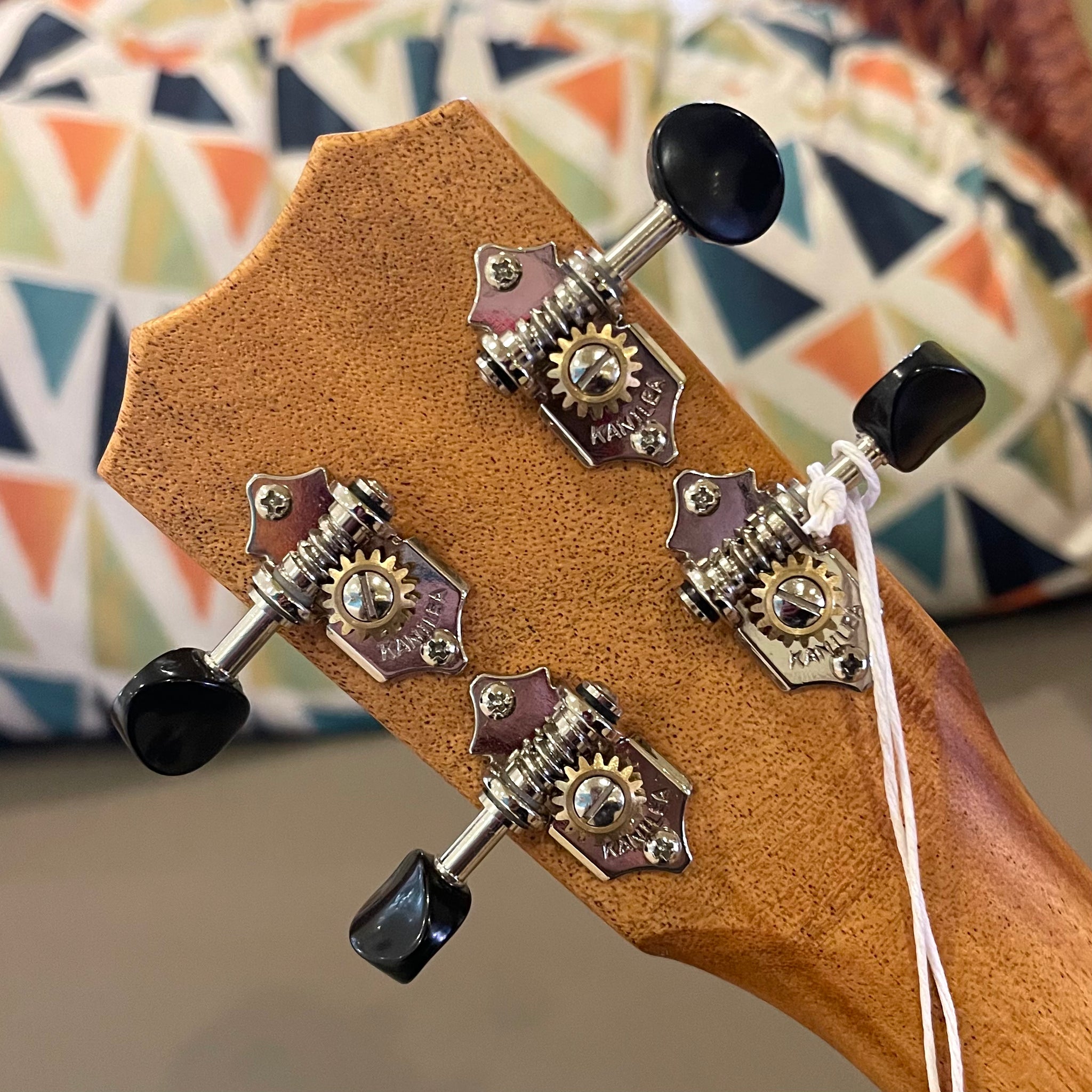 Kanile'a K-1 T Natural Tenor Ukulele #0525-29136 – Ukulele