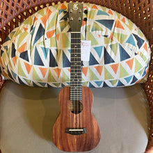 Load image into Gallery viewer, Kanile&#39;a K-1 C Nat Concert Ukulele #0625-29207
