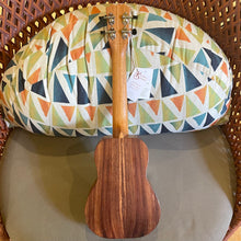 Load image into Gallery viewer, Kanile&#39;a K-1 C Nat Concert Ukulele #0625-29207
