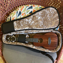 Load image into Gallery viewer, Kanile&#39;a K-1 C Nat Concert Ukulele #0625-29207
