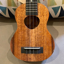 Load image into Gallery viewer, KoAloha KSM-00 Soprano Ukulele #2506241
