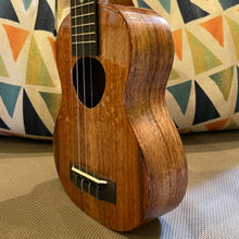 Load image into Gallery viewer, KoAloha KSM-00 Soprano Ukulele #2506241
