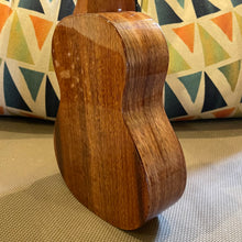 Load image into Gallery viewer, KoAloha KSM-00 Soprano Ukulele #2506241
