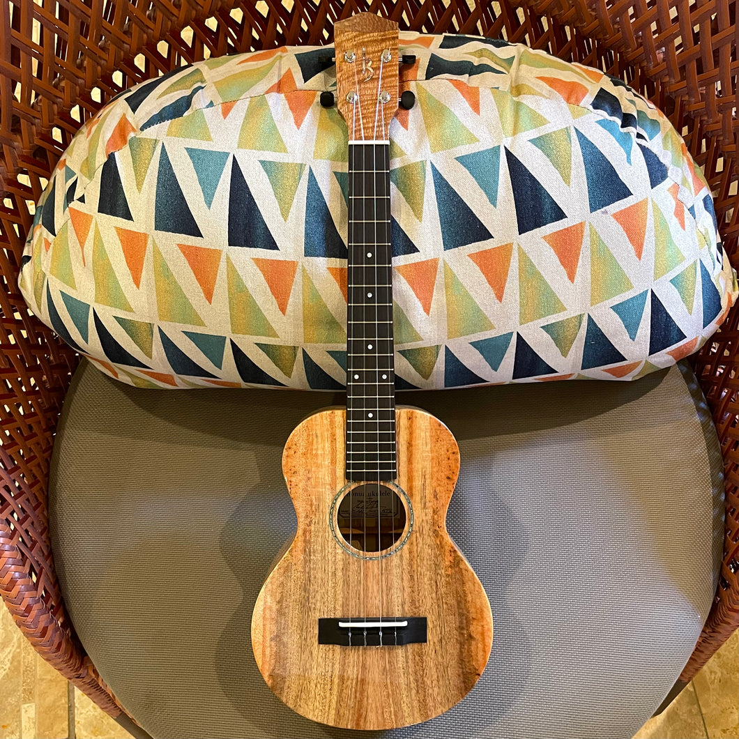 Honua LIMITED EDITION! HT-442 Tenor Ukulele #472
