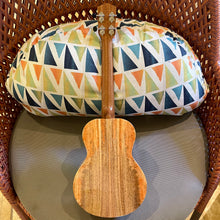 Load image into Gallery viewer, Honua LIMITED EDITION! HT-442 Tenor Ukulele #472
