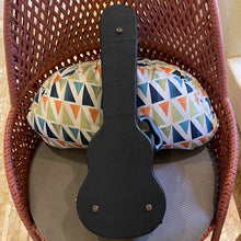Load image into Gallery viewer, Honua LIMITED EDITION! HT-442 Tenor Ukulele #472
