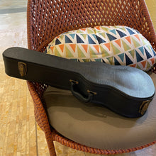 Load image into Gallery viewer, Honua LIMITED EDITION! HT-442 Tenor Ukulele #472
