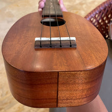 Load image into Gallery viewer, Kamaka HP-1L Soprano Pineapple Long Neck Ukulele #250023
