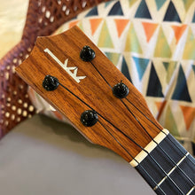 Load image into Gallery viewer, Kamaka HF-1 Soprano Ukulele #250430
