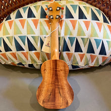 Load image into Gallery viewer, KoAloha KSM-10 Soprano Ukulele #2507192
