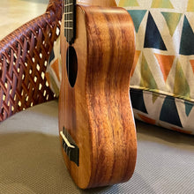 Load image into Gallery viewer, KoAloha KSM-10 Soprano Ukulele #2507192
