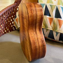 Load image into Gallery viewer, KoAloha KSM-10 Soprano Ukulele #2507192
