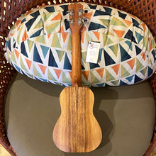Load image into Gallery viewer, Kanile&#39;a K-1 C Nat Concert Ukulele #0825-29382
