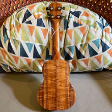 Load image into Gallery viewer, KoAloha KSM-00 Soprano Ukulele #2509151
