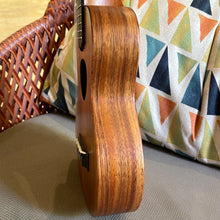 Load image into Gallery viewer, KoAloha KCM-10 Concert Ukulele #2507273
