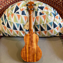 Load image into Gallery viewer, KoAloha KCM-00 Concert Ukulele #2509022
