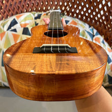 Load image into Gallery viewer, KoAloha KCM-00 Concert Ukulele #2509022
