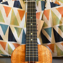 Load image into Gallery viewer, KoAloha KCM-00 Concert Ukulele #2509022

