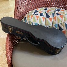 Load image into Gallery viewer, KoAloha KCM-00 Concert Ukulele #2509022
