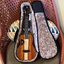 Load image into Gallery viewer, Kanileʻa DK T Pro Tenor Ukulele #0925-29327
