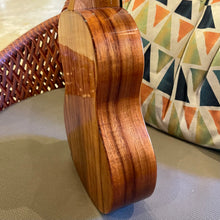 Load image into Gallery viewer, KoAloha KTM-00 Tenor Ukulele #2509164

