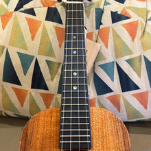 Load image into Gallery viewer, KoAloha KTM-00 Tenor Ukulele #2507193
