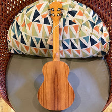 Load image into Gallery viewer, KoAloha KTM-10 Tenor Ukulele #2509152
