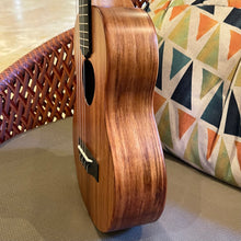 Load image into Gallery viewer, KoAloha KTM-10 Tenor Ukulele #2509152
