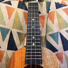 Load image into Gallery viewer, KoAloha KSNP-00 Soprano Ukulele Naupaka #2509153
