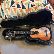 Load image into Gallery viewer, KoAloha KSNP-00 Soprano Ukulele Naupaka #2509153
