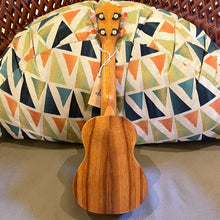 Load image into Gallery viewer, KoAloha KSM-10 Soprano Ukulele #2510151
