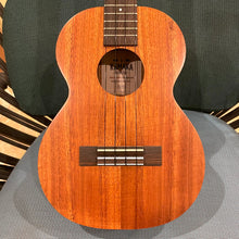 Load image into Gallery viewer, Kamaka HF-3I Slotted-Head Tenor Ukulele #241389

